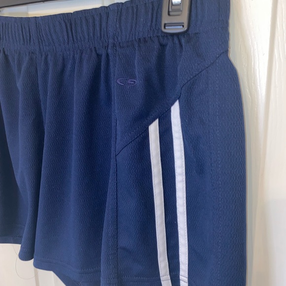 🔥3/$20 Sale🔥: Champion Shorts-M - Picture 4 of 7